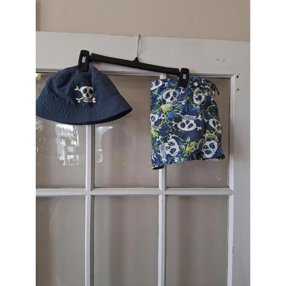 Amy Coe Blue x White Skulls Print Swim Trunks Wiyh Hat- Size: 12 Month U1